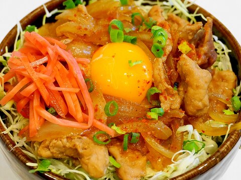 常備野菜と豚こま肉で安上がり！スタミナ豚丼